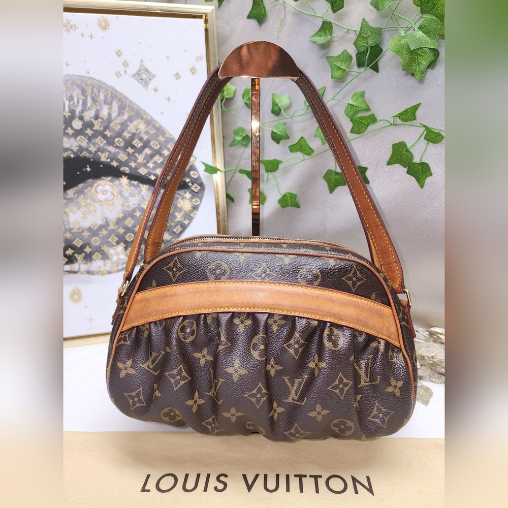 Authentic Louis Vuitton Monogram Klara Shoulder Bag With COA And Dust Bag - Picture 4 of 17
